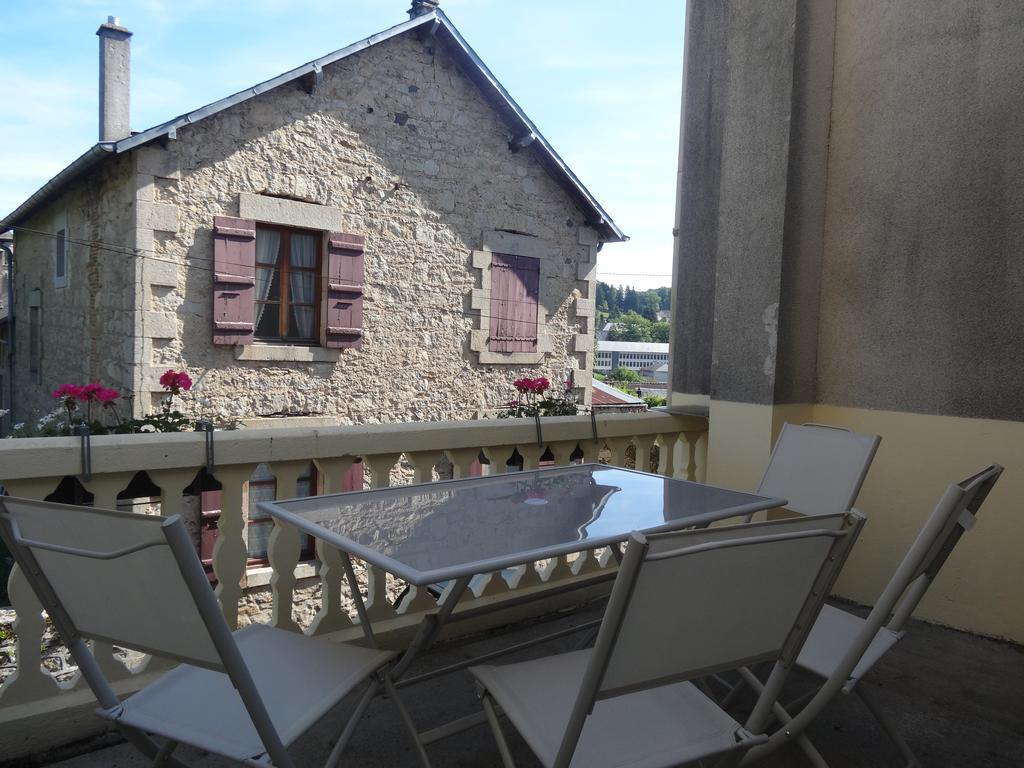 La Petite Cerise Villa Eymoutiers  Bagian luar foto